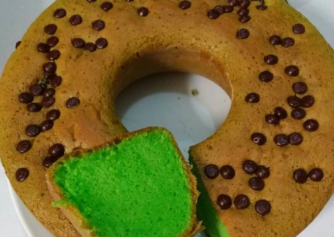 Resep Bolu Pandan Choco Chips Oleh Selva Cookpad