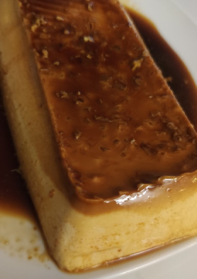 Una foto de Flan de turrón MC