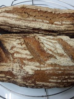 Una foto de Pan de centeno integral