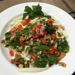 A picture of Thai Green Mango Salad.