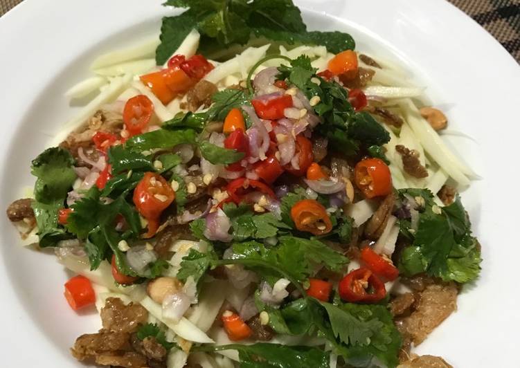 Thai Green Mango Salad