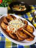Potato Wedges with Bolognese Sauce