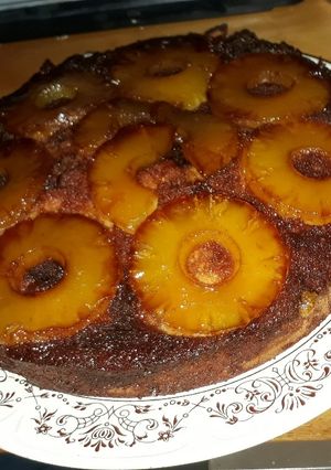 Una foto de Tarta de ananá invertida