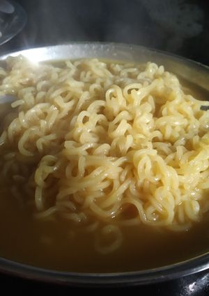A picture of Boiled maggi.