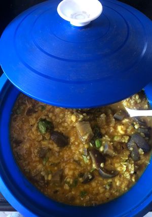 A picture of Brinjal and moong dal curry.