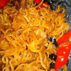 A picture of Tumis mie pedes.