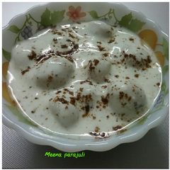 A picture of Makhana Raita / Puffed Lotus seeds Raita.