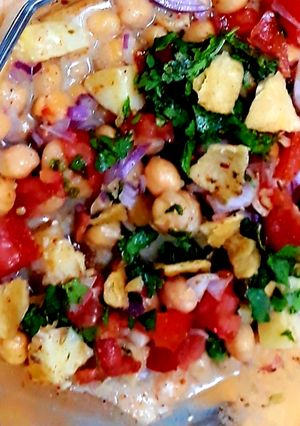 A picture of Chana chat.