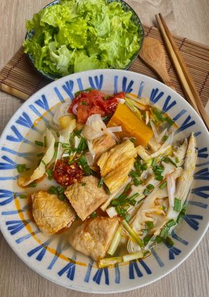 Hình của món Bún chả cá Đà Nẵng chay.