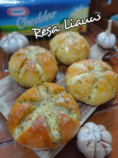 Foto resep Korean Cream Cheese Garlic Bread