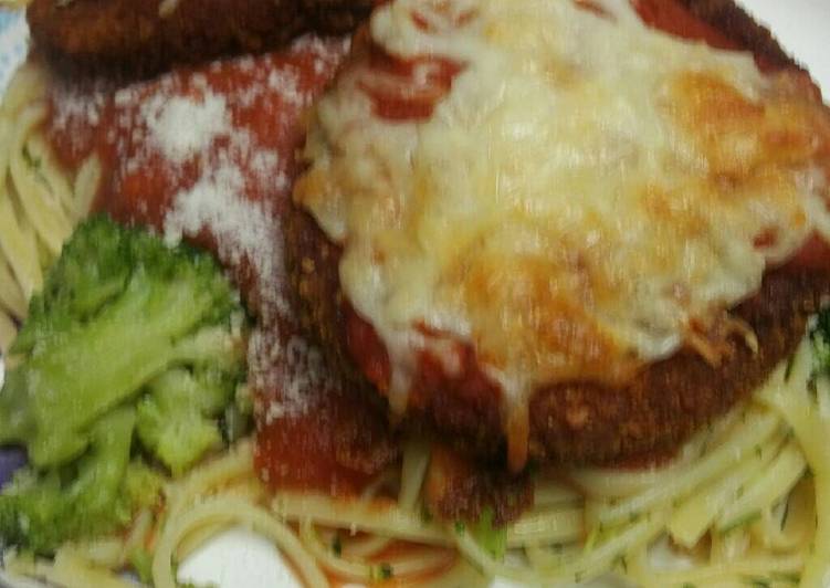 Steps to Make Ultimate Chicken Parmesan with Broccoli and Linguine Easy