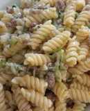 Fusilli in ragù bianco con zucchine