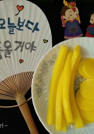 Foto resep Danmuji (단무지) - Yellow Pickled Radish - Acar Lobak Kuning