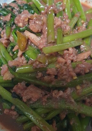 รูปของ ผักบุ้งผักกะปิหมูสับ