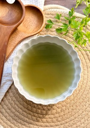 Una foto de Caldo de alcachofa - Receta aprovechamiento