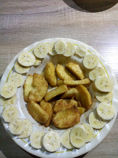A picture of Apple cinnamon and banana.