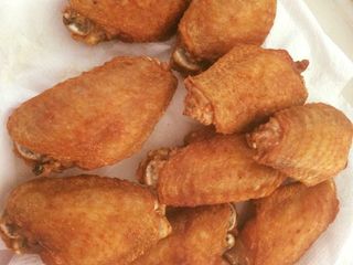 ปีกไก่ทอดเกลือ🐔🐣