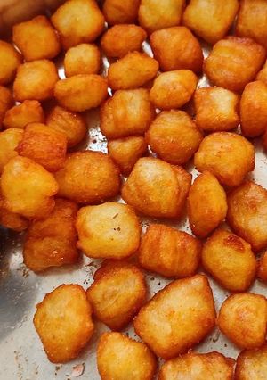 પોટેટો બોલ્સ (Potato Balls Recipe In Gujarati) રેસીપી મુખ્ય ફોટો