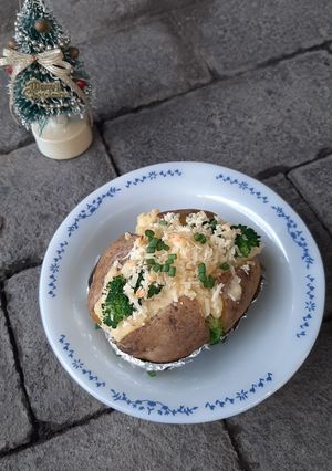 Foto resep Kentang Panggang Brokoli Saus Keju