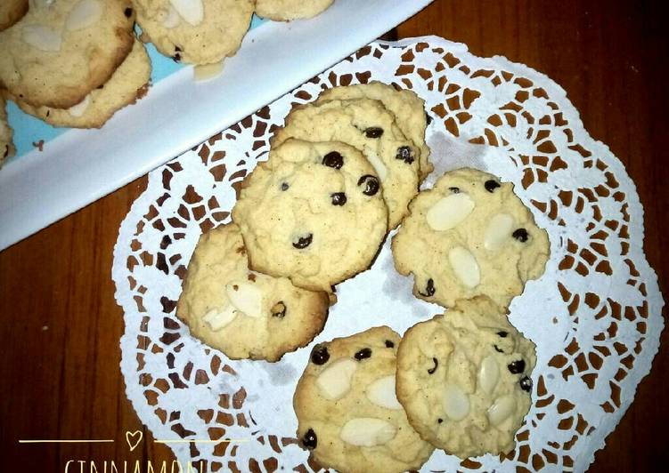 Bagaimana Menyiapkan Cinnamon chocochip cookies yang Enak Banget