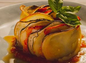Foto principal de Ratatouille (aunque su nombre real es confit byaldi)