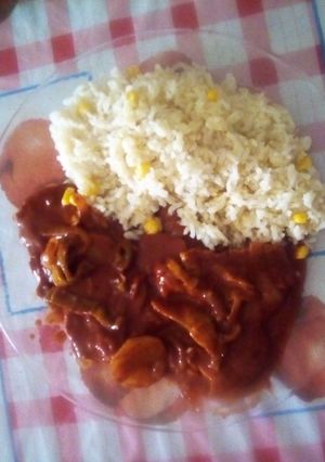 Una foto de Pollo en achiote