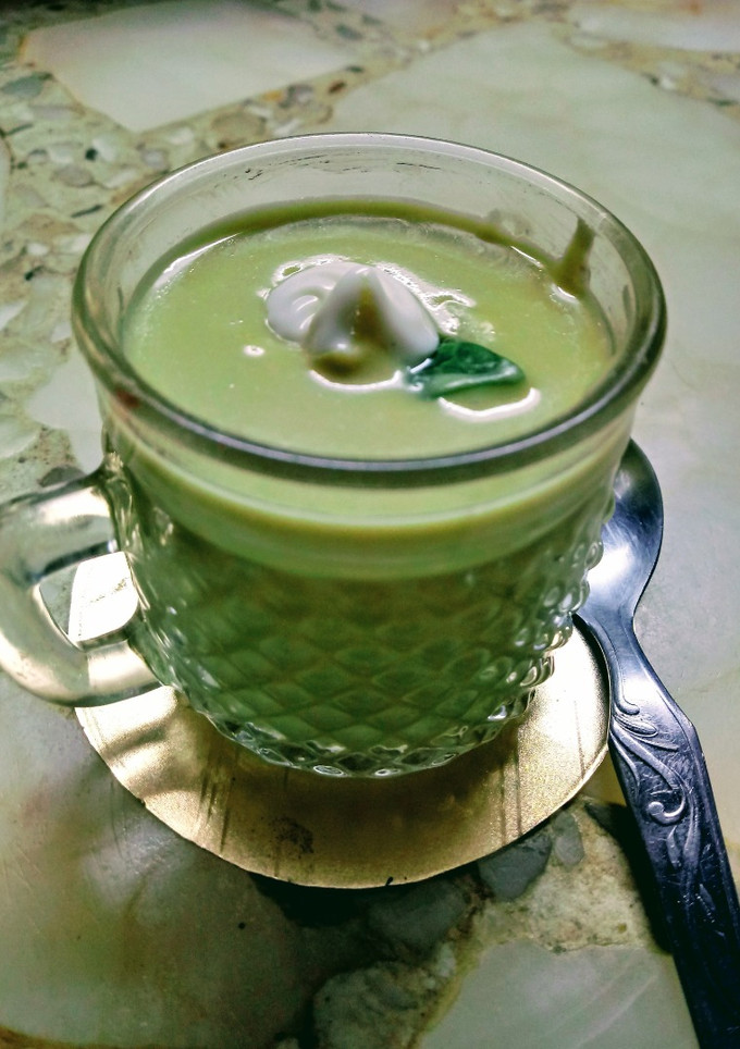 Una foto de Sopa crema de arvejas