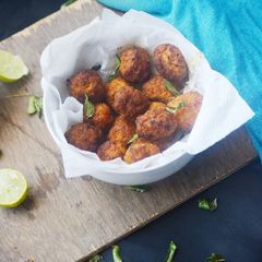 A picture of Prawns kebab.