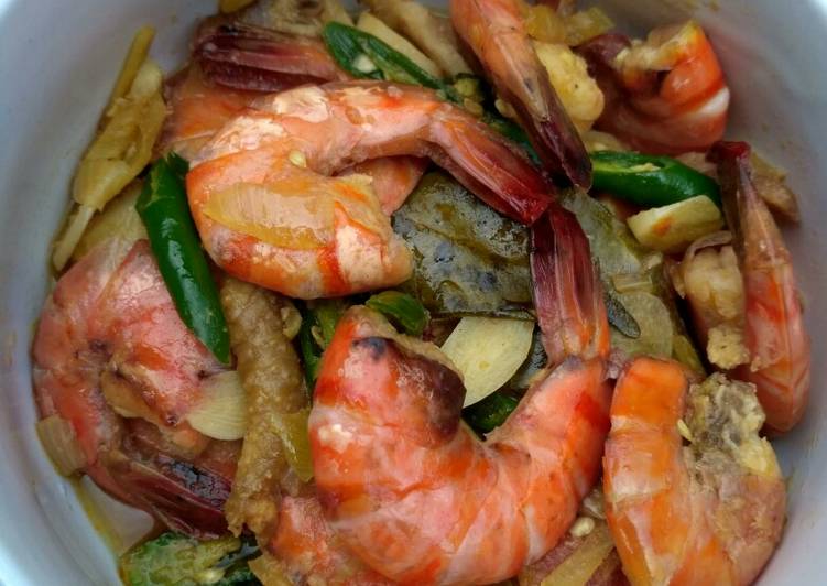 Cara Gampang Membuat Udang Tumis Cabe Ijo Anti Gagal