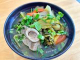 Canh Dưa Cải Chua Hầm Xương