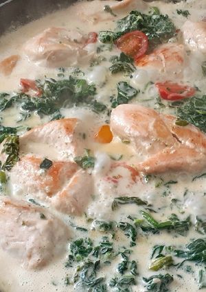 Une photo de Poulet cremeux épinard SL