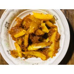 A picture of Crispy Garlic potato wedges🥔🍽🧄.