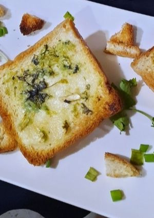 A picture of Garlic bread.