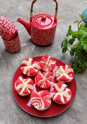 Foto resep Bolu kukus mekar merah putih,,