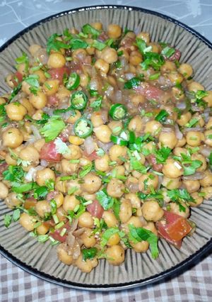 A picture of Chickpea Chaat.
