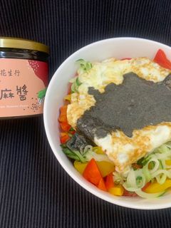 「金弘」日式黑芝麻烏龍冷麵 的食譜成品照片