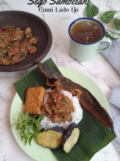 Foto resep Sego sambelan Cumi Lado Ijo
