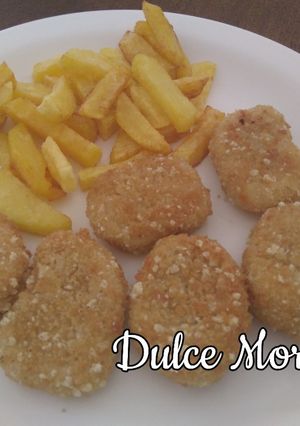 Una foto de Nuggets de pollo caseros