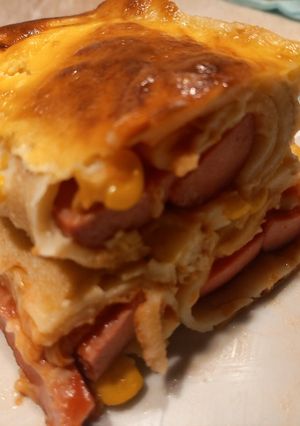 Rakott, virslivel töltött palacsinta recept fotója