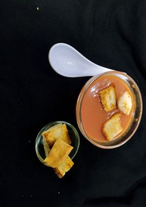 ટોમેટો સૂપ (Tomato Soup Recipe in Gujarati) રેસીપી મુખ્ય ફોટો