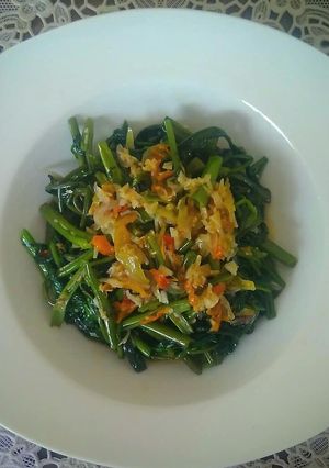Foto resep Tumis kangkung pedas simple sederhana