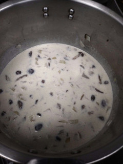Una foto de Salsa de setas para solomillo