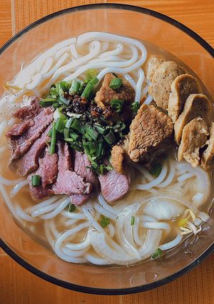 Hình của món Bún bò huế 🥩.