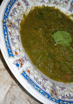 A picture of Hari Chutney.