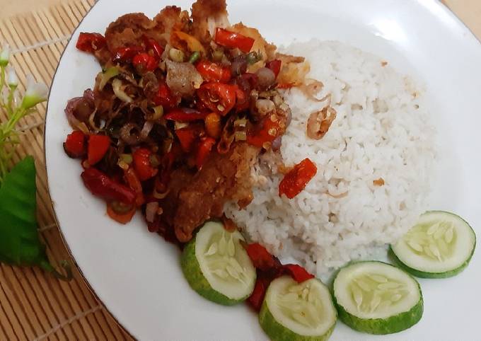 Resep Ayam  geprek  sambal matah goreng oleh Nad s Kitchen 