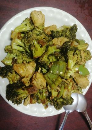 Una foto de Pechuga con brócoli
