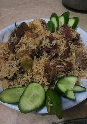 A picture of Yakhni pulao.