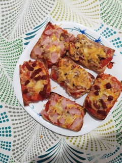 Una foto de Paninis variados