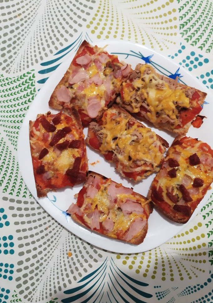 Una foto de Paninis variados