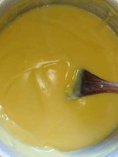 Una foto de Crema pastelera de limón